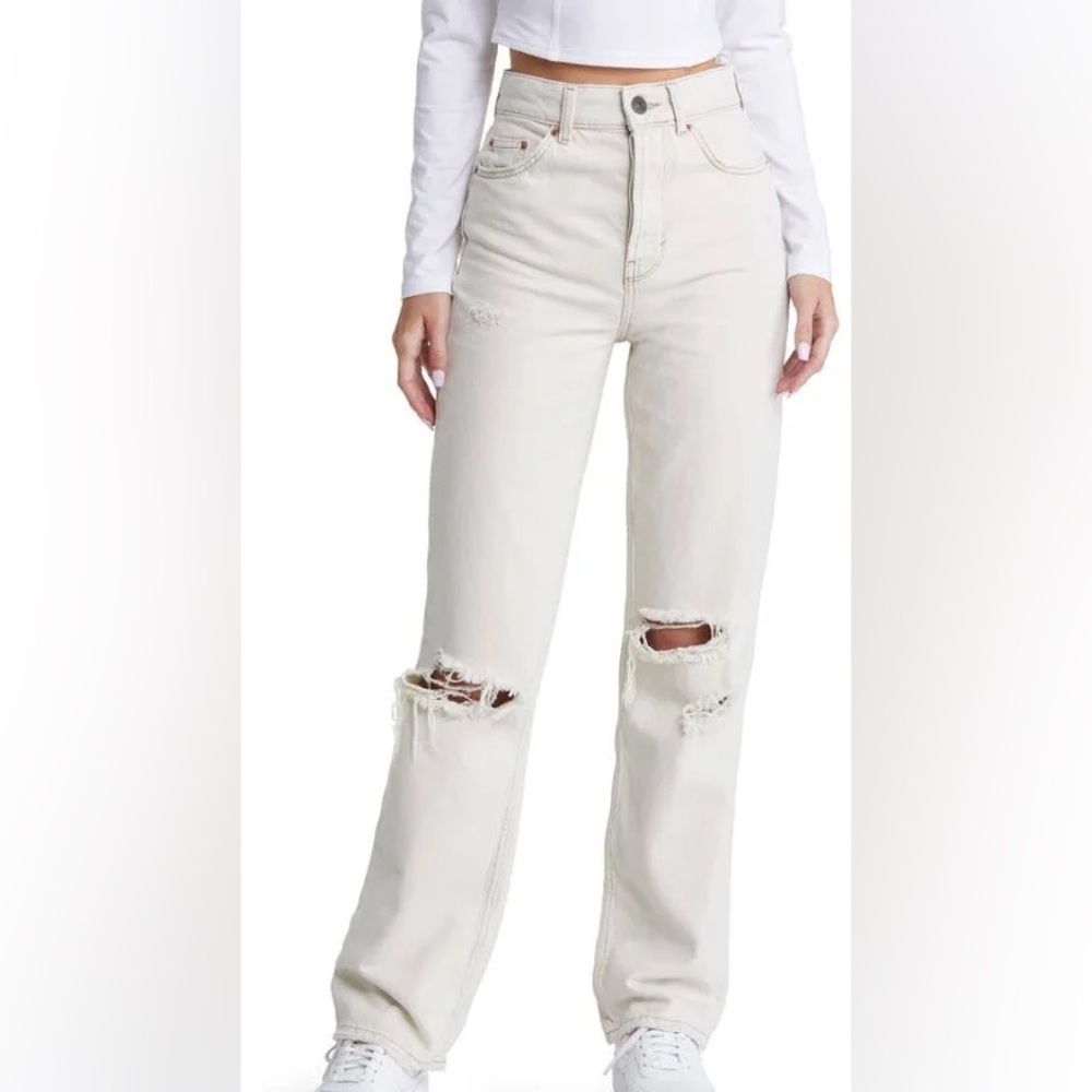 BDG White Loose Straight Authentic Ripped Jeans 26